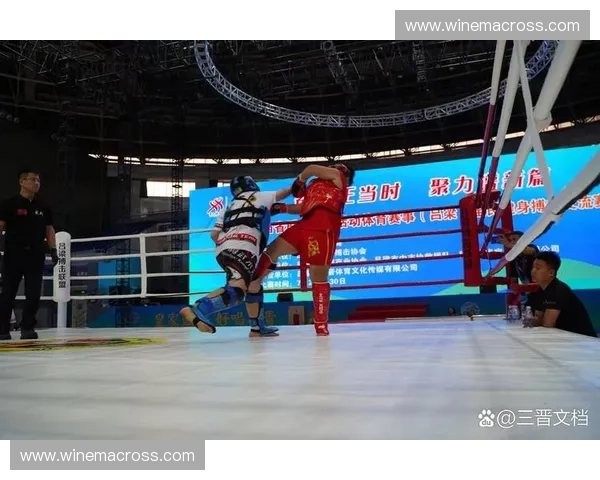 聚焦体育赛事精彩瞬间全面解读竞技精神与冠军背后的感人故事 聚焦体育赛事精彩瞬间全面解读竞技精神与冠军背后的感人故事