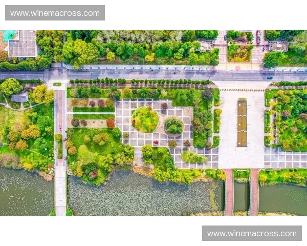 体育公园功能布局与绿色空间融合的综合规划设计研究